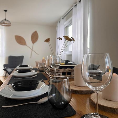 Amao-Sepia I 86Qm I King-Size Beds I Netflix I Privat Balcony I Free Parking I Near Europapark Apartment Rheinhausen Luaran gambar