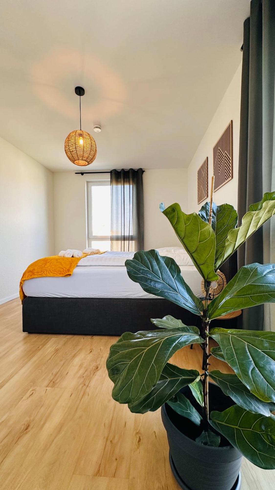 Amao-Sepia I 86Qm I King-Size Beds I Netflix I Privat Balcony I Free Parking I Near Europapark Apartment Rheinhausen Luaran gambar