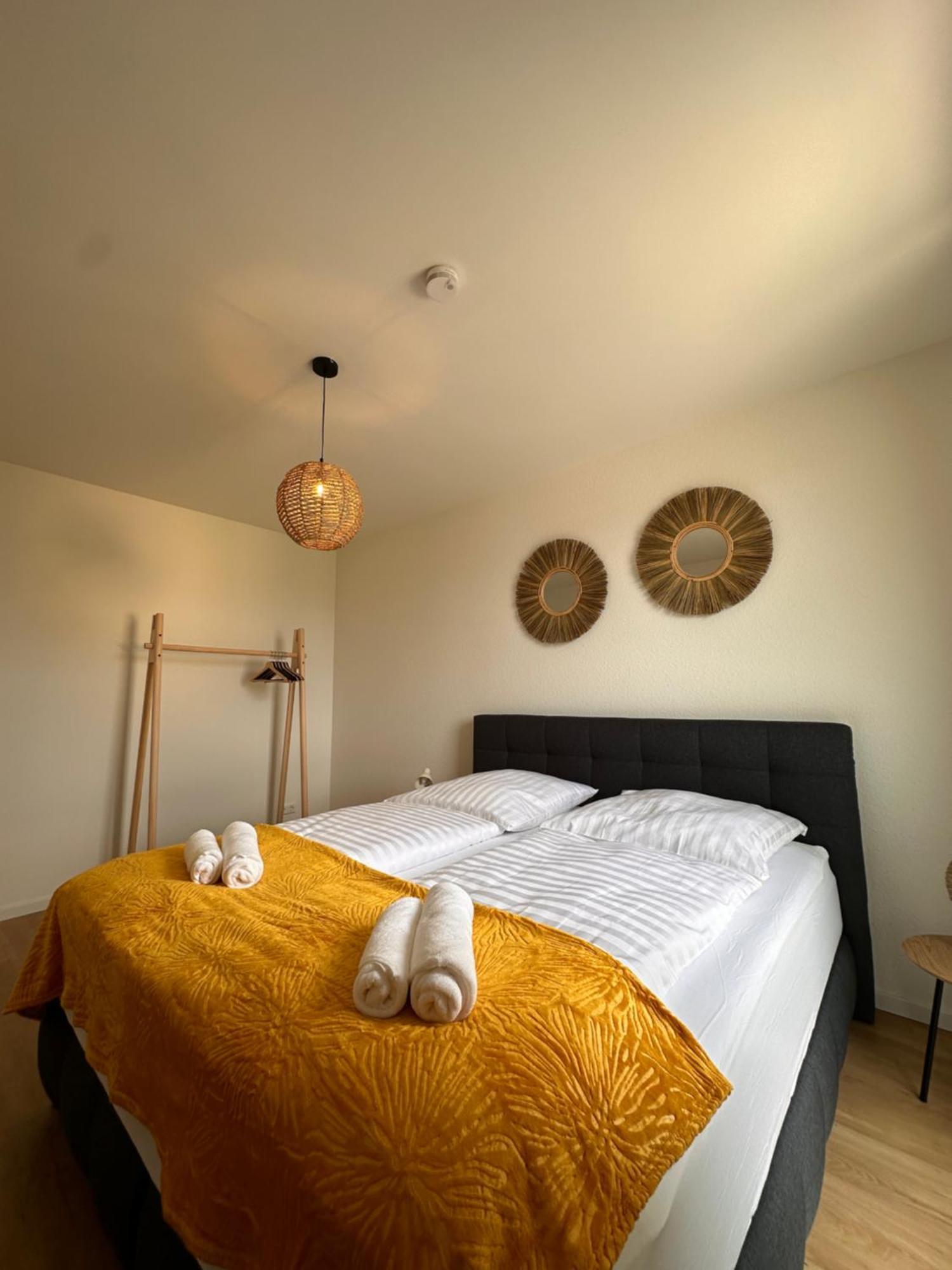 Amao-Sepia I 86Qm I King-Size Beds I Netflix I Privat Balcony I Free Parking I Near Europapark Apartment Rheinhausen Luaran gambar