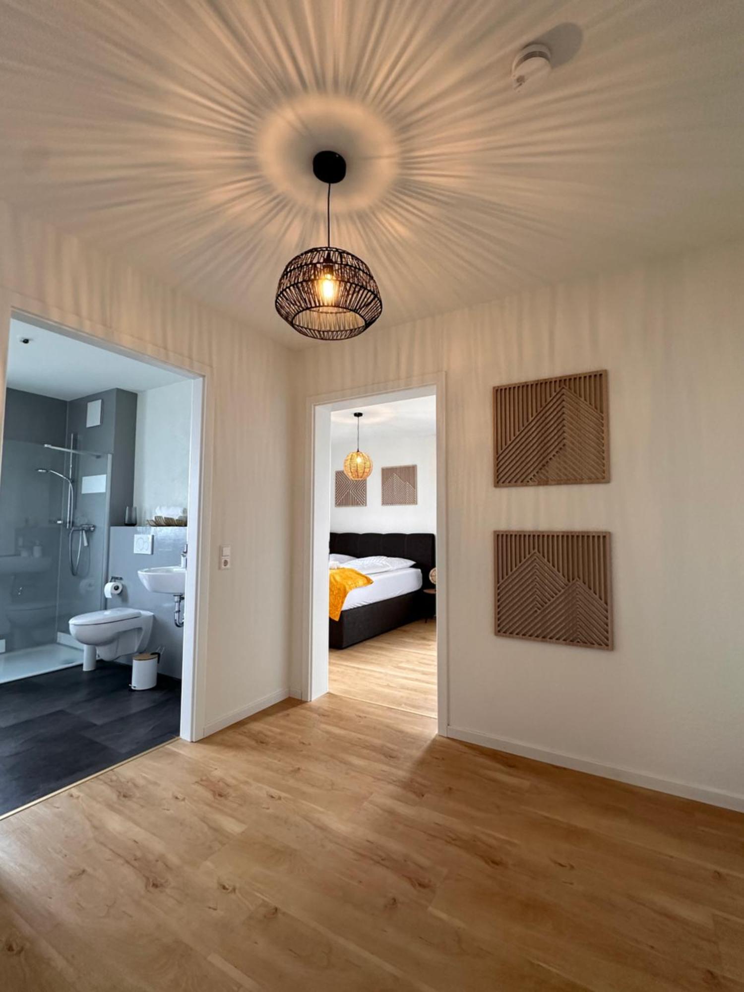 Amao-Sepia I 86Qm I King-Size Beds I Netflix I Privat Balcony I Free Parking I Near Europapark Apartment Rheinhausen Luaran gambar
